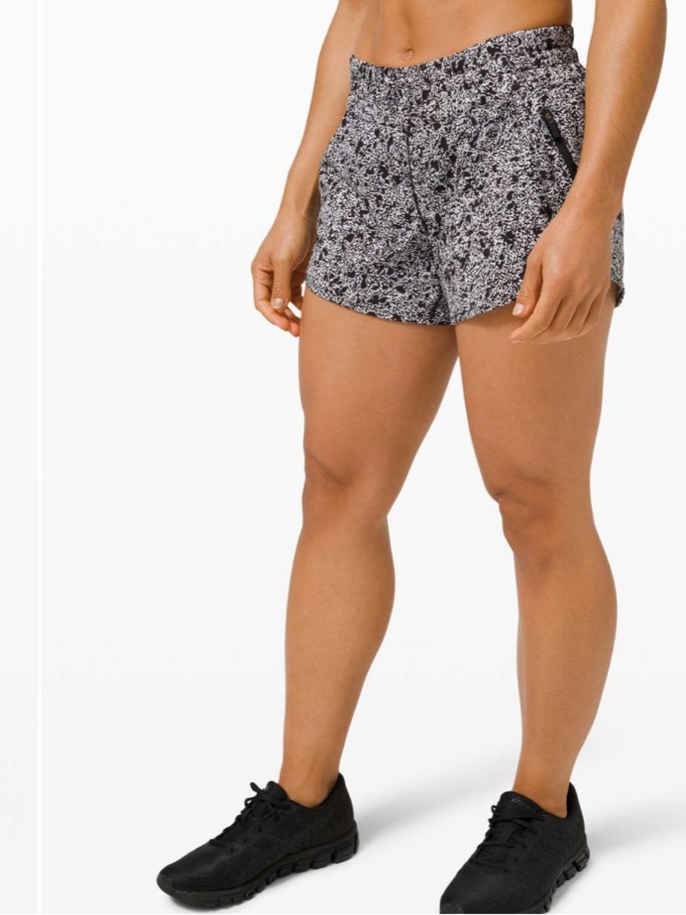 Lululemon Tracker Short V 4”